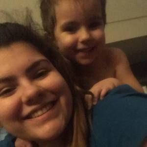 Meet your Posher, Stephanie